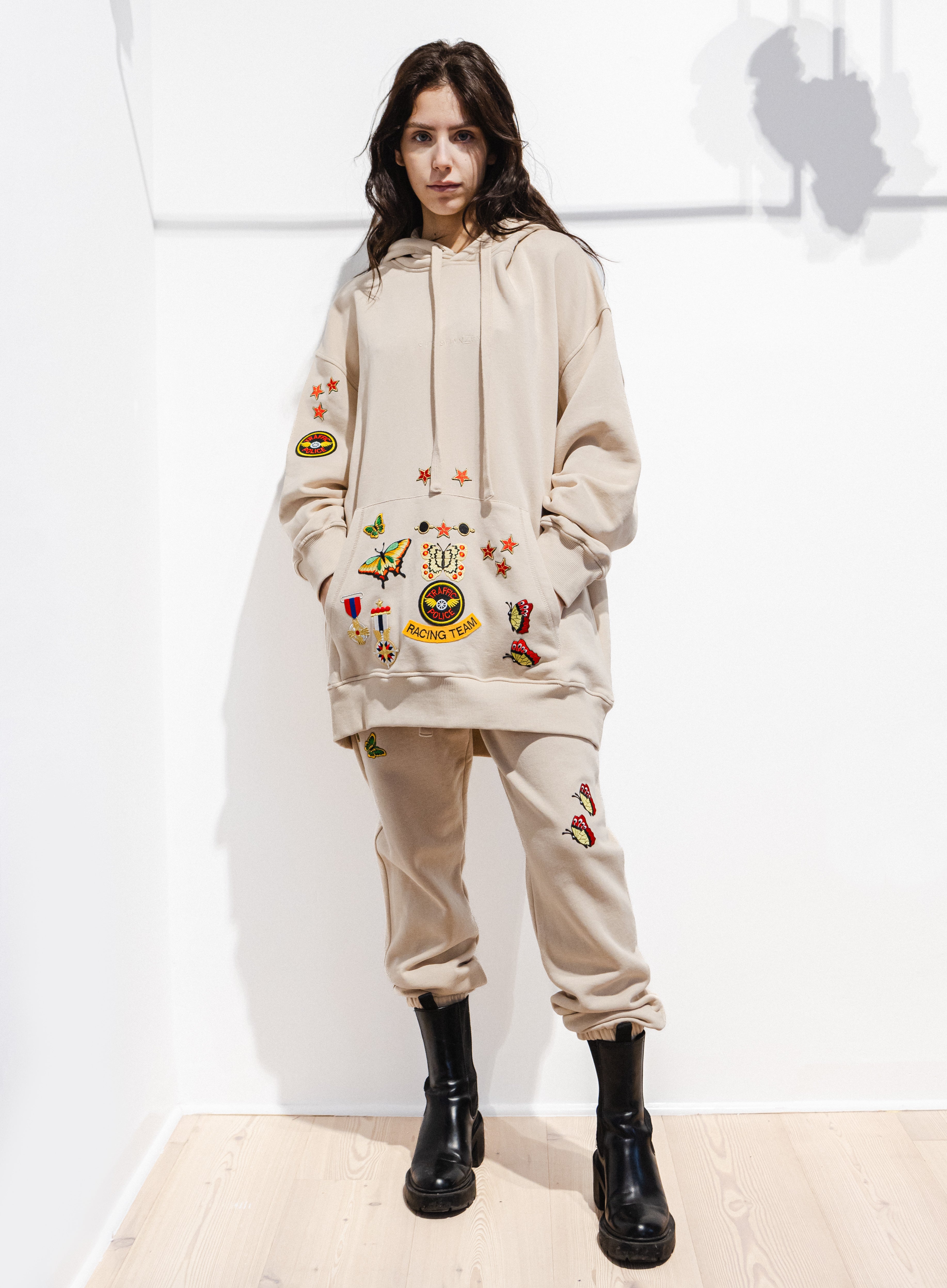Organic Cotton Embroidered Pants with Patches Beige