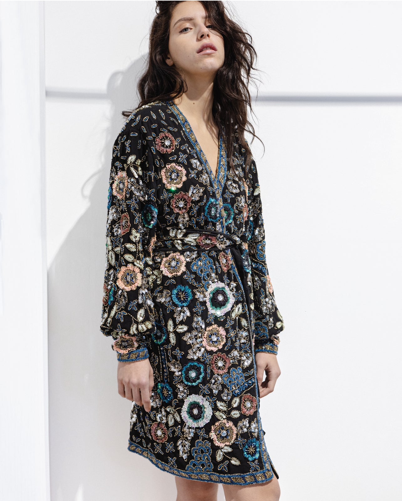 ARIANA FULLY BEADED MINI KIMONO DRESS ARIANA FULLY BEADED MINI KIMONO DRESS