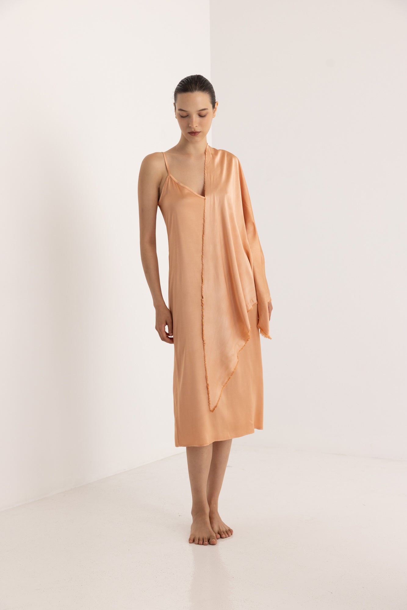 HELIOS MULTI-WEAR SCARF