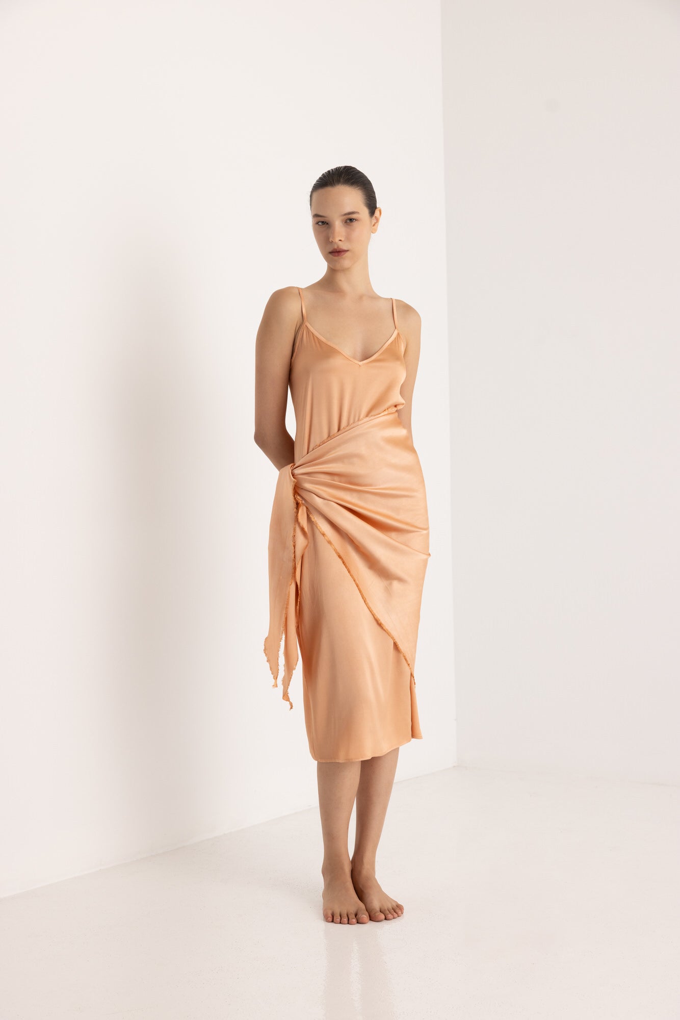 HELIOS MULTI-WEAR SCARF